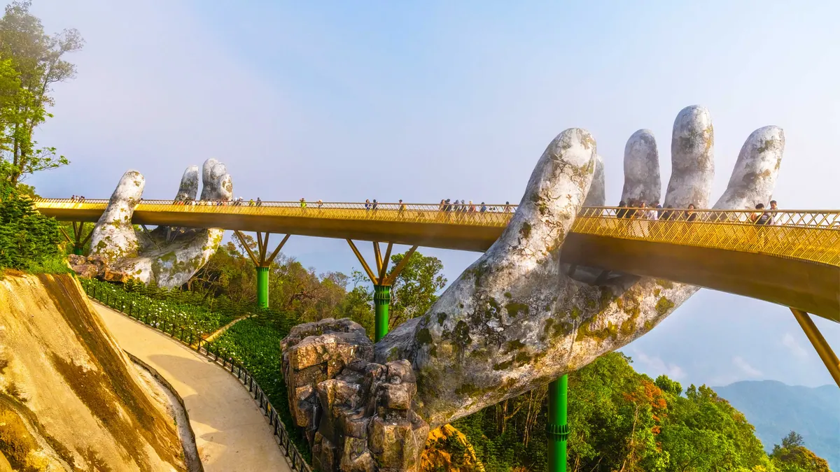 11-Night Vietnam & Thailand Cruise