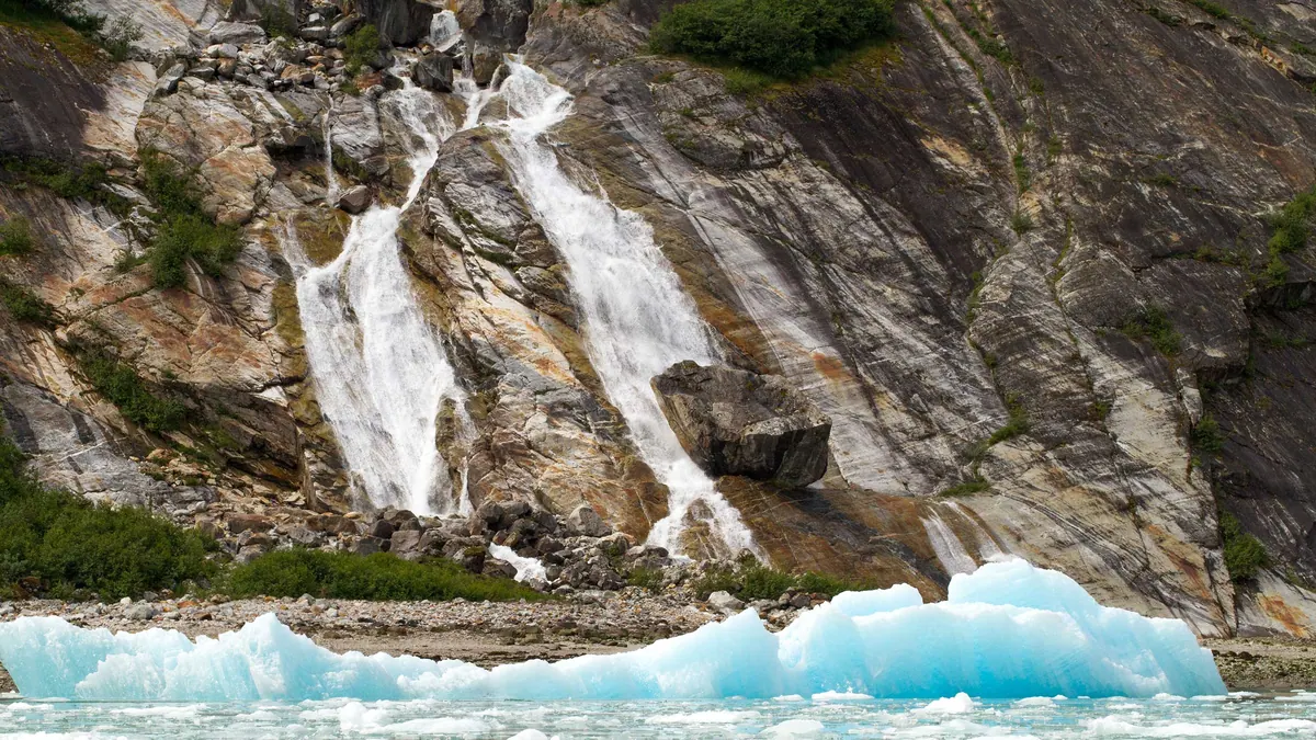 7-Night Alaska Dawes Glacier Cruise