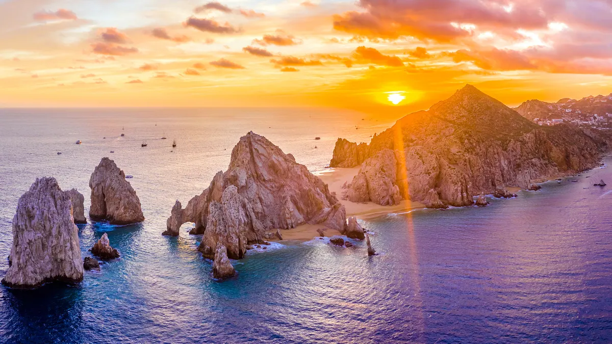 15-Night Chile to LA: Peru, Costa Rica, Mexico Cruise