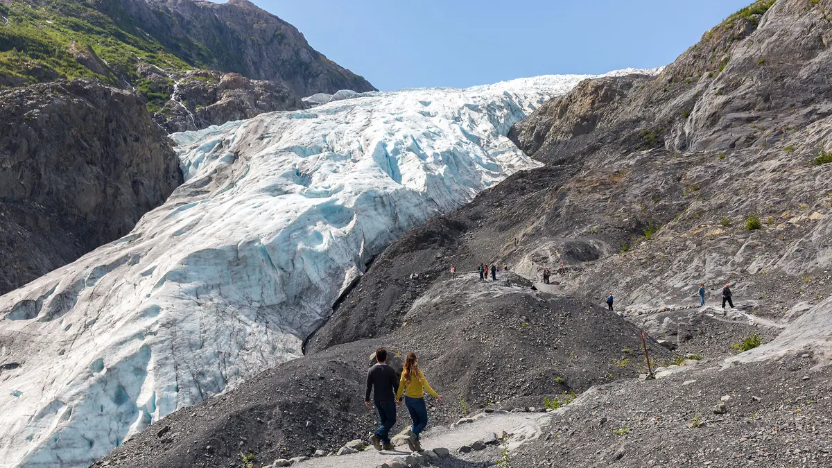 12-Night Alaska Mountain Medley Cruisetour (Pre Tour) Cruise