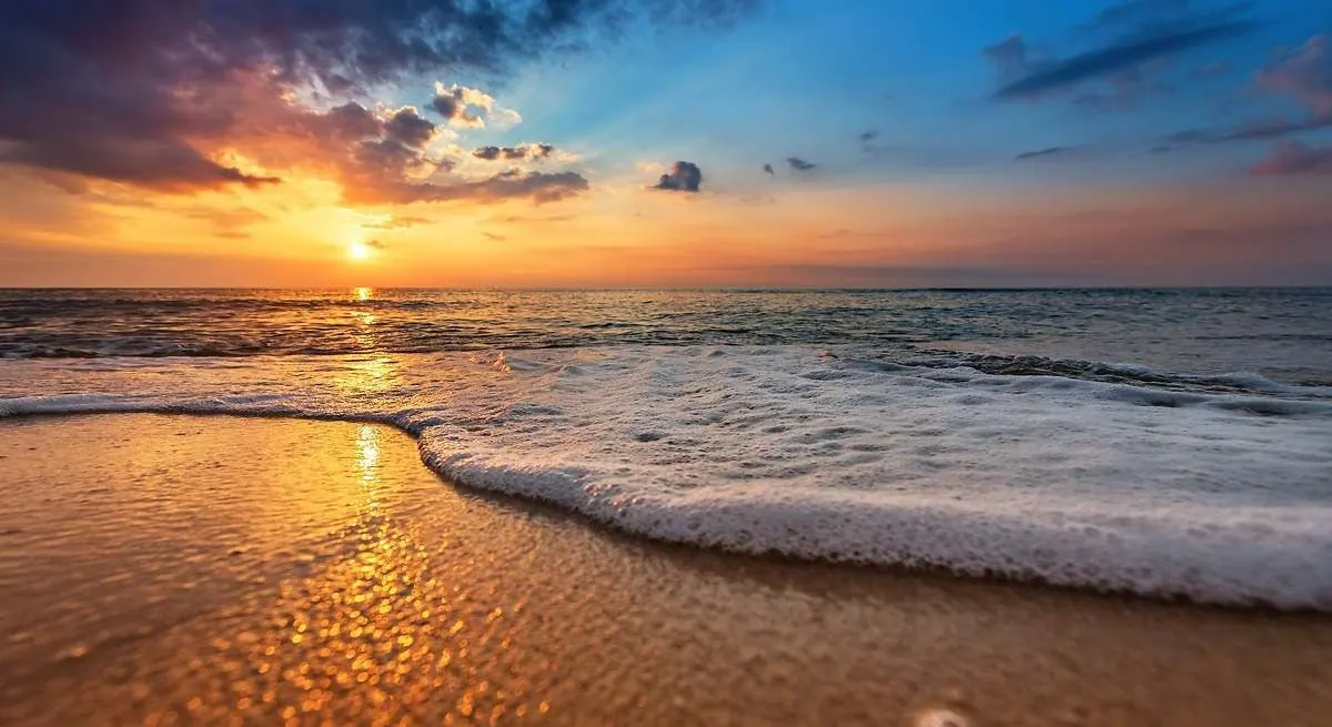 14-Night Eastern/Western Caribbean Adventurer Cruise