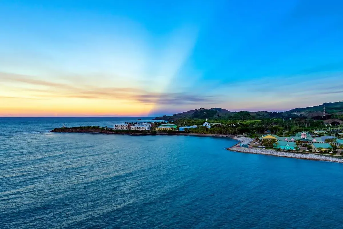 5-Night Caribbean Getaway with Grand Turk Cruise