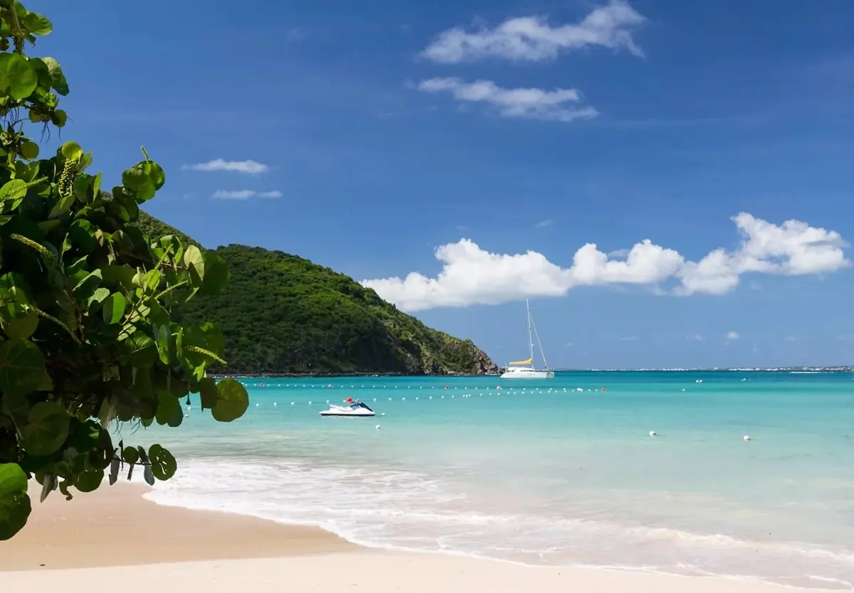 14-Night Eastern/Western Caribbean Adventurer with Celebration Key Cruise