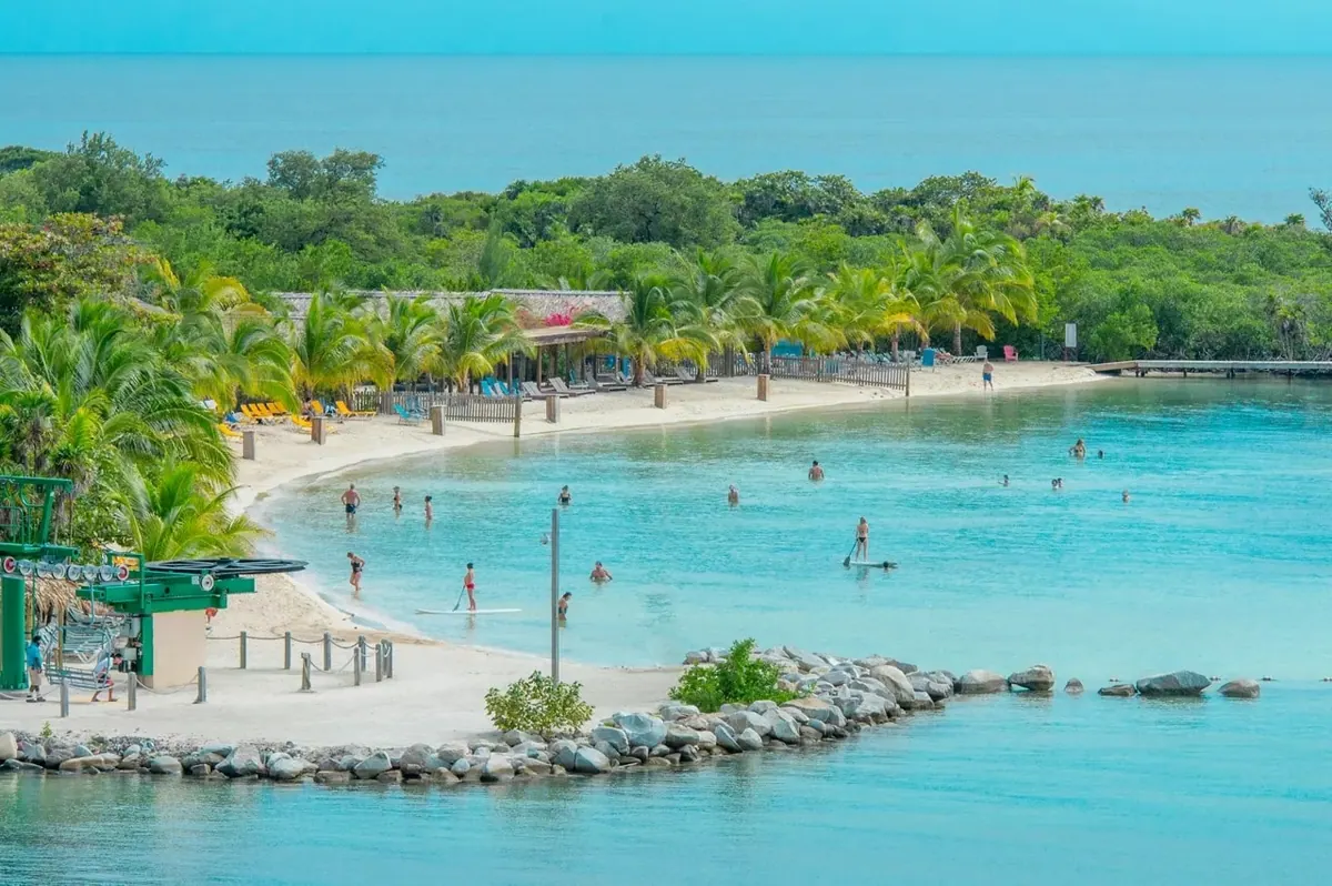 15-Night Eastern/Western Caribbean with Celebration Key Holiday Cruise