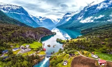 22-Night Fire, Ice & Norwegian Grand Adventure Cruise