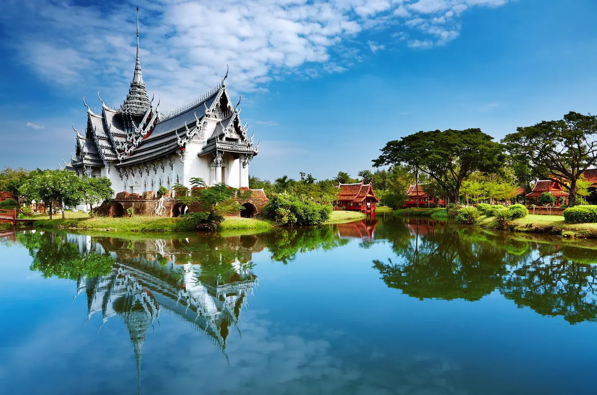 10-Night Bangkok & Vietnam Cruise