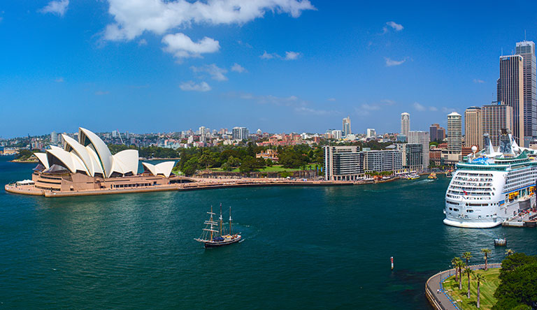 Australian Grandeur and New Zealand Delights