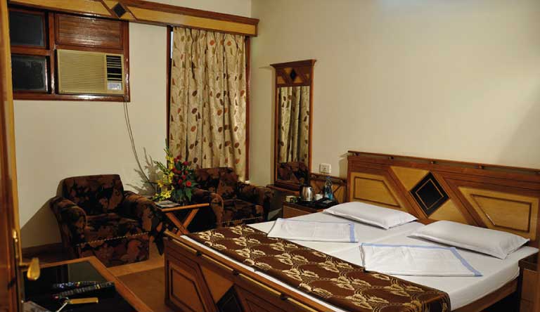 Hotel City Heart, Chamba Honeymoon Package photo 5