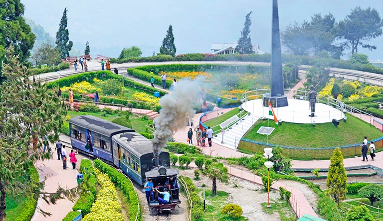 Explore Darjeeling