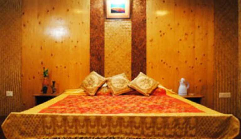 Himalayan Village Resort, Kausani Package photo 6