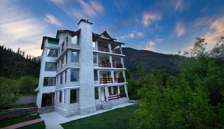 Personal Haven of Tranquility- Delfryn Hotel, Manali