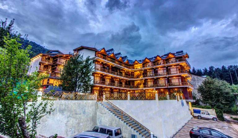 Snow Peak Retreat Manali Honeymoon Package