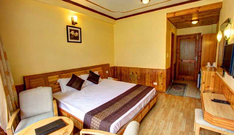 Snow Peak Retreat Manali Honeymoon Package photo 5