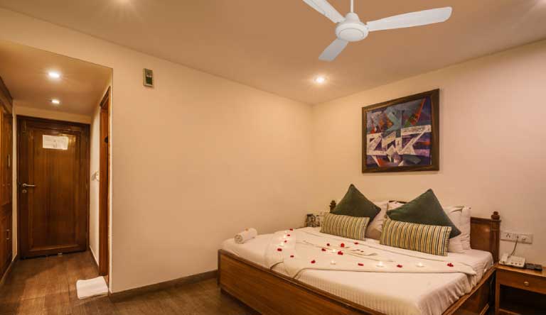 Tulip Inn, Green Castle Mussoorie Package photo 6