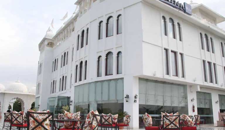 Radisson Blu Udaipur Palace Resort and Spa, Udaipur Package