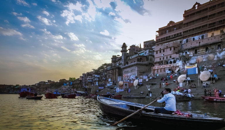 Varanasi Tour by Vande Bharat Train