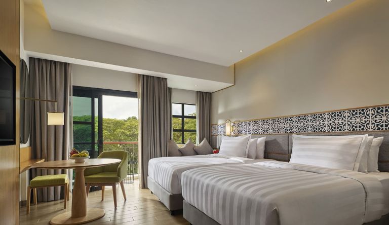 Hotels & Stay