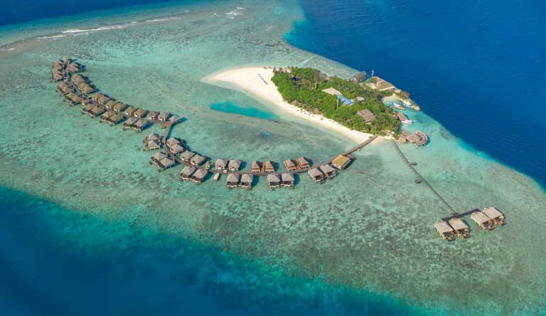 Sail away to a unique experience at Adaaran Prestige Vadoo
