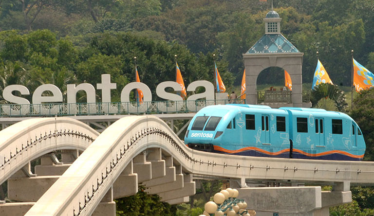 Singapore Surprise with Resorts World Sentosa & Cruise