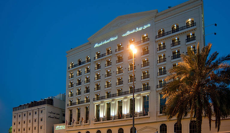 Stay Close to Dubai’s Attractions at Hotel Royal Ascot Dubai