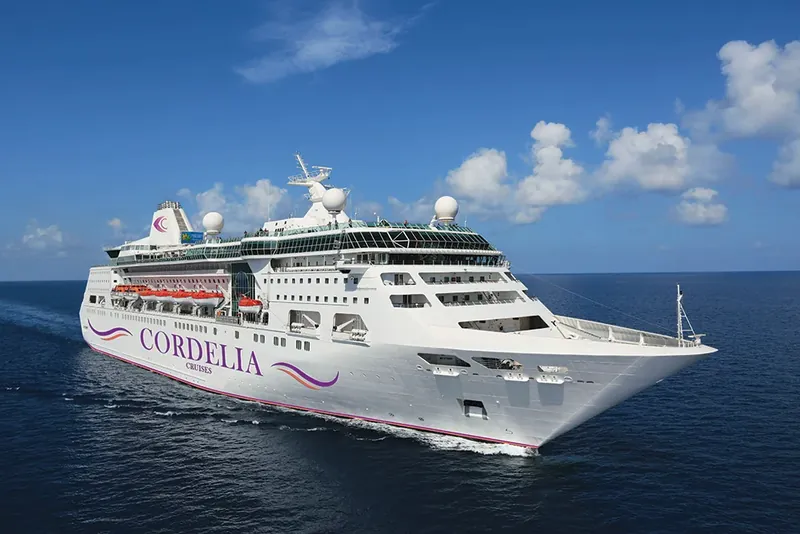 Interior Standard on Cordelia Empress